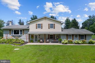 2037 BETHESDA CHURCH RD, East Greenville, PA 18041