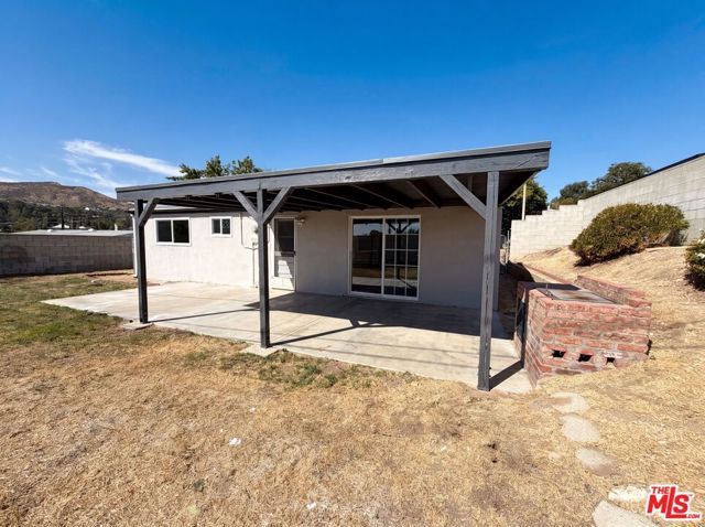19016 Felbridge Street, Canyon Country (santa Clarita), CA 91351