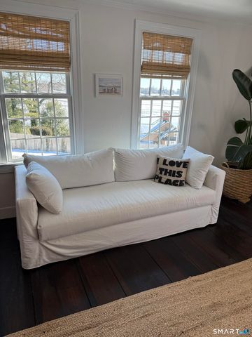 450 Harbor Road, Fairfield, CT 06890