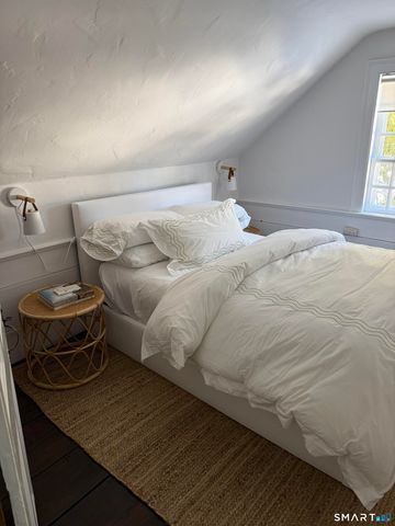 450 Harbor Road, Fairfield, CT 06890