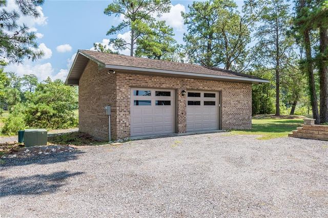 5414 York Haven LN, Gloucester, VA 23061