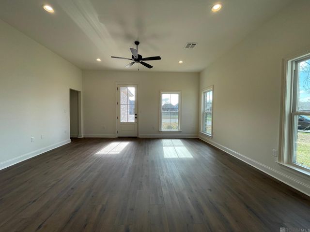 17011 River Birch Ave, Greenwell Springs, LA 70739