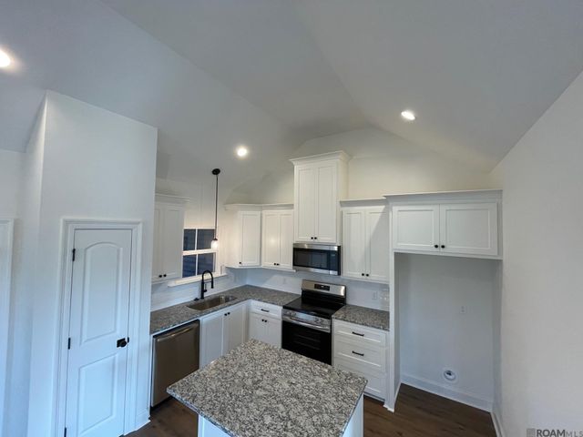 17011 River Birch Ave, Greenwell Springs, LA 70739