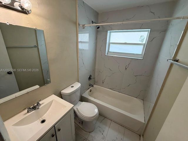 2140 NW 24th Street 2, Miami, FL 33142