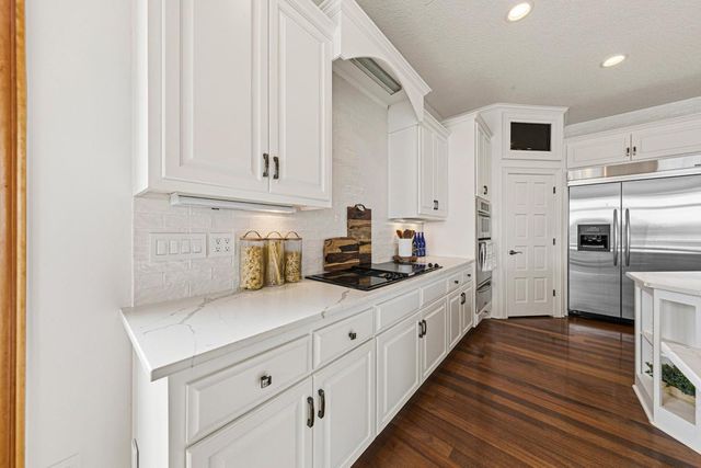 16027 Northwood Road NW, Prior Lake, MN 55372