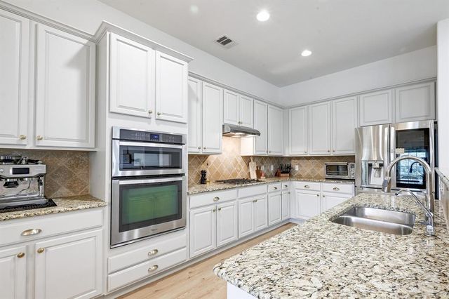 7721 Haggans LN, Austin, TX 78739