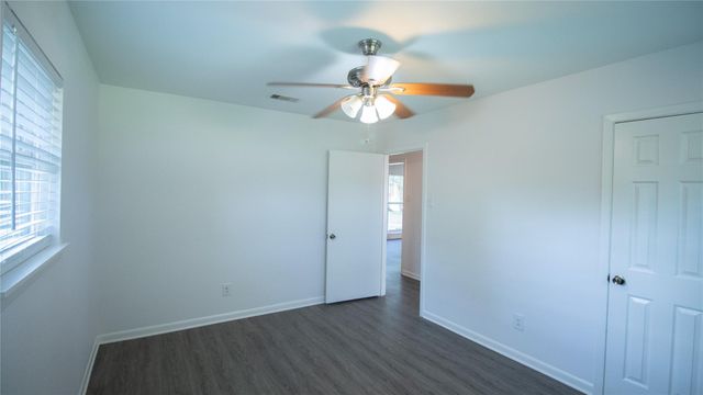 322 Broad Ripple Drive, Houston, TX 77336