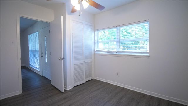 322 Broad Ripple Drive, Houston, TX 77336