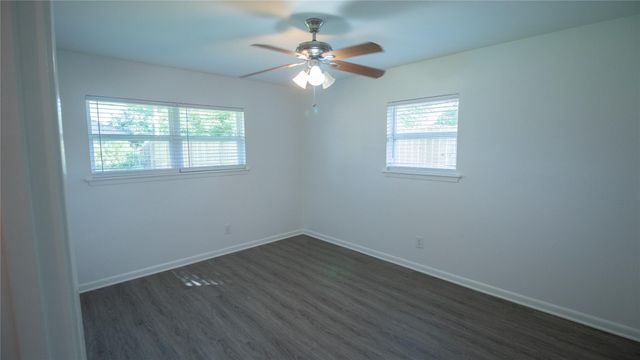 322 Broad Ripple Drive, Houston, TX 77336