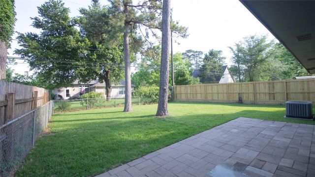 322 Broad Ripple Drive, Houston, TX 77336