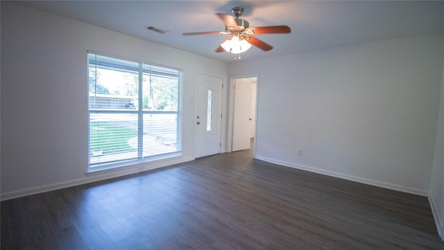 322 Broad Ripple Drive, Houston, TX 77336