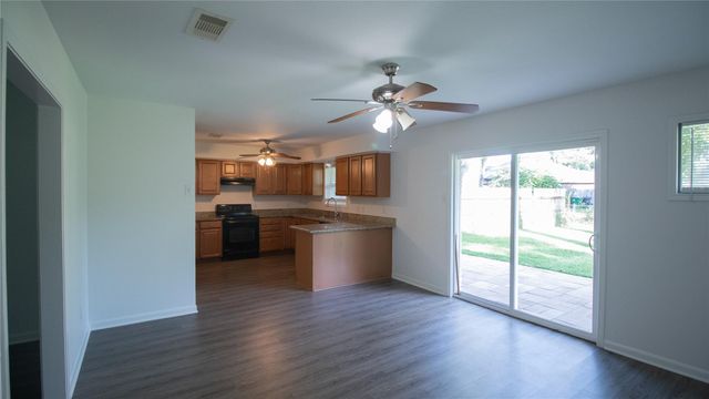 322 Broad Ripple Drive, Houston, TX 77336