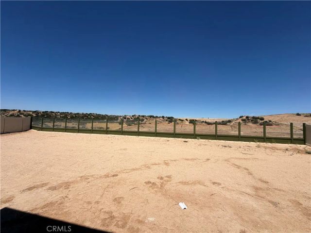 17124 Kent Street, Hesperia, CA 92345