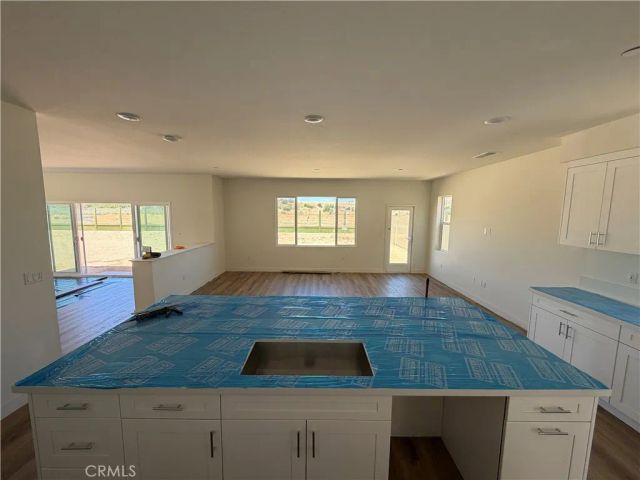 17124 Kent Street, Hesperia, CA 92345