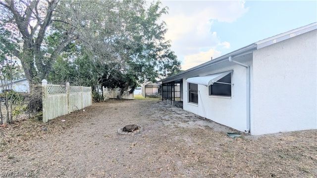 15825 Key Grass LN, Fort Myers, FL 33905