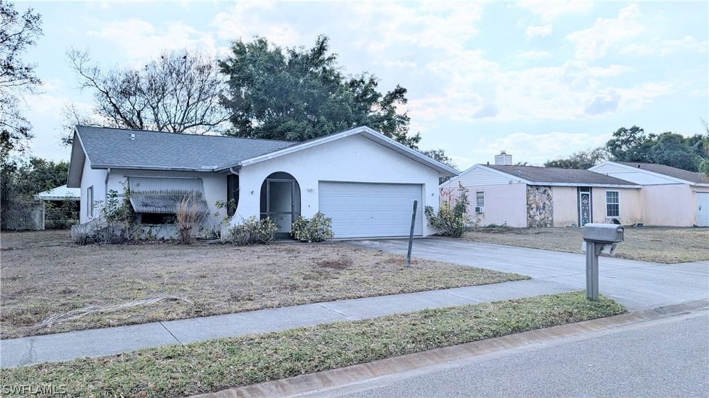 15825 Key Grass LN, Fort Myers, FL 33905