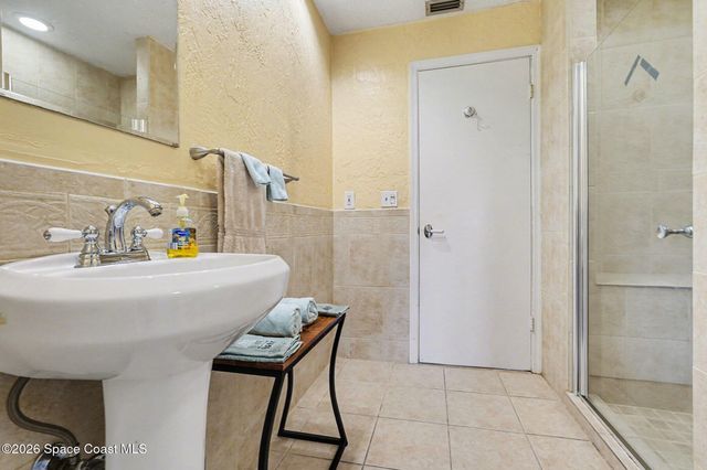 1351 Cherry Hills Road NE, Palm Bay, FL 32905