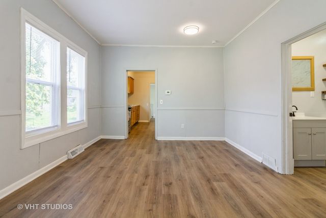 92 W 37th Street, Steger, IL 60475