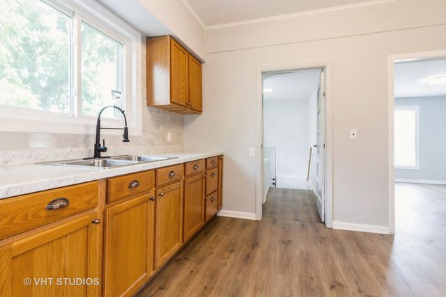 92 W 37th Street, Steger, IL 60475