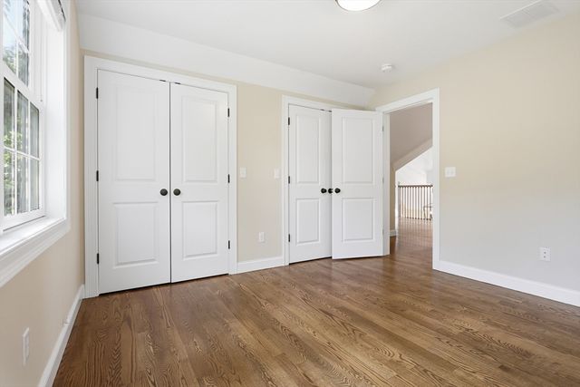 8 Cheevers Path 8, Bedford, MA 01730