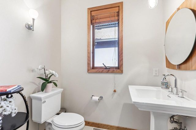 3324 Glacier Ridge Road, Middleton, WI 53562