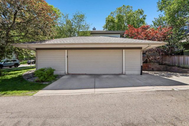 3324 Glacier Ridge Road, Middleton, WI 53562