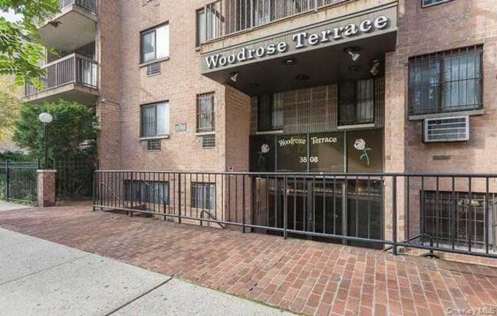 38-08 147th Street 6E, Flushing, NY 11357