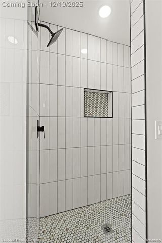 341 Tecumseh Street, Clawson, MI 48017