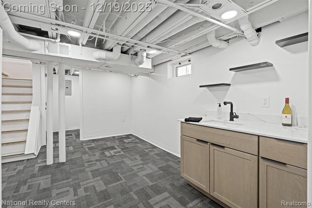 341 Tecumseh Street, Clawson, MI 48017