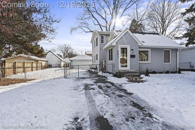 341 Tecumseh Street, Clawson, MI 48017