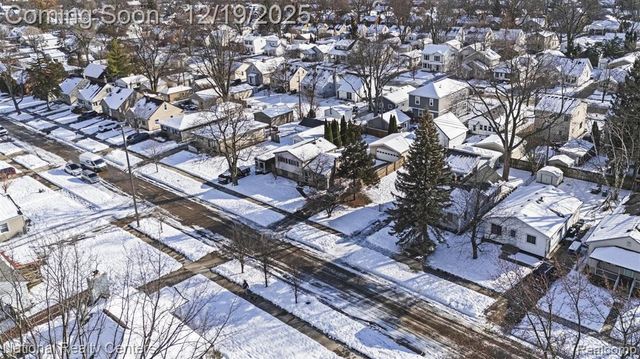 341 Tecumseh Street, Clawson, MI 48017