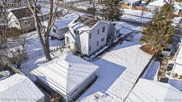 341 Tecumseh Street, Clawson, MI 48017