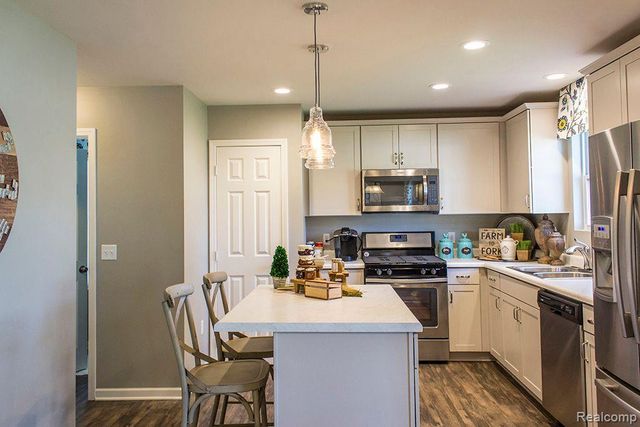 58398 Pembrooke Avenue, New Haven, MI 48048