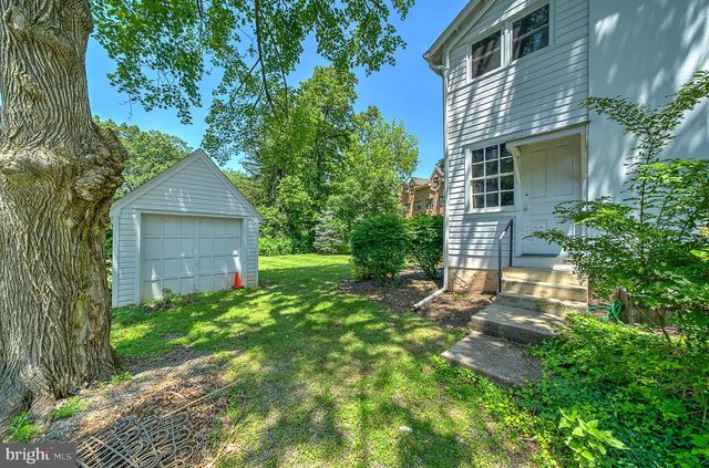 33 SIXTH AVE, Collegeville, PA 19426