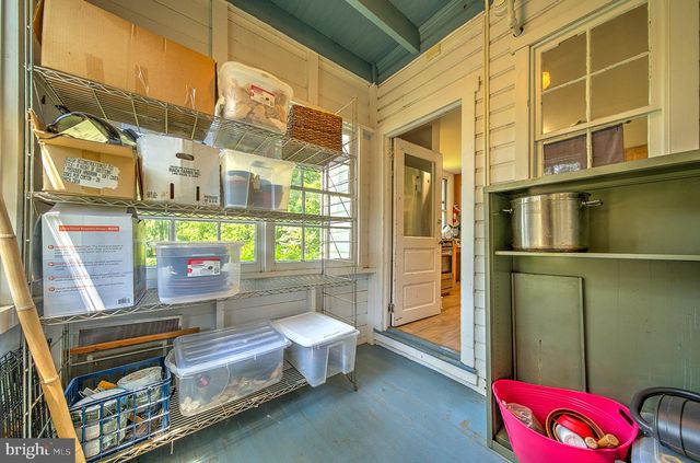33 SIXTH AVE, Collegeville, PA 19426