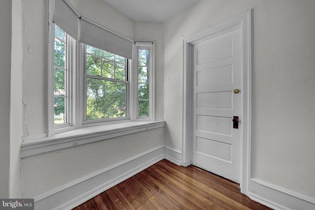 33 SIXTH AVE, Collegeville, PA 19426