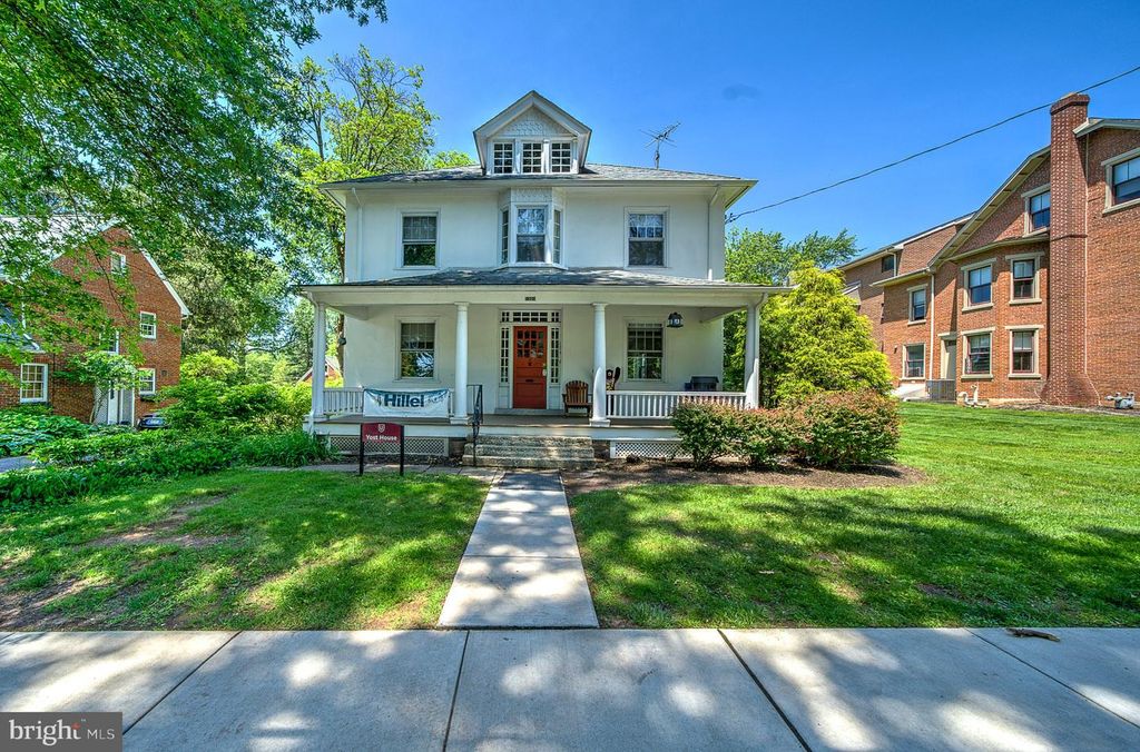 33 SIXTH AVE, Collegeville, PA 19426