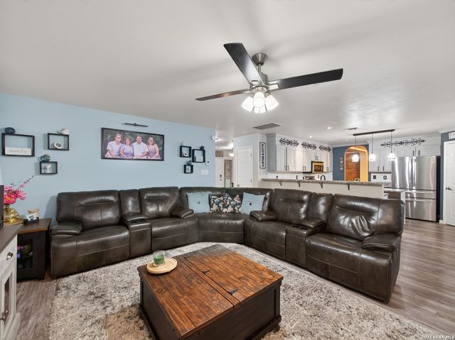 5311 Stormy Breeze, San Antonio, TX 78247