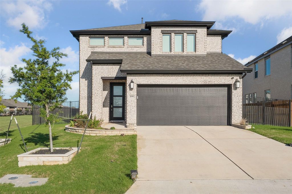 208 Dycus BND, Liberty Hill, TX 78642