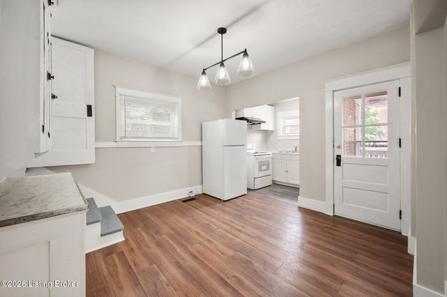 210 S 39th St, Louisville, KY 40212