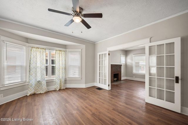 210 S 39th St, Louisville, KY 40212