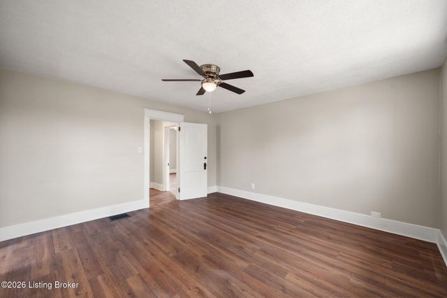 210 S 39th St, Louisville, KY 40212