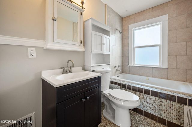210 S 39th St, Louisville, KY 40212