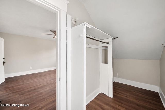 210 S 39th St, Louisville, KY 40212
