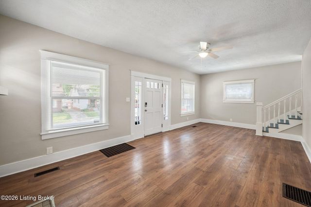 210 S 39th St, Louisville, KY 40212