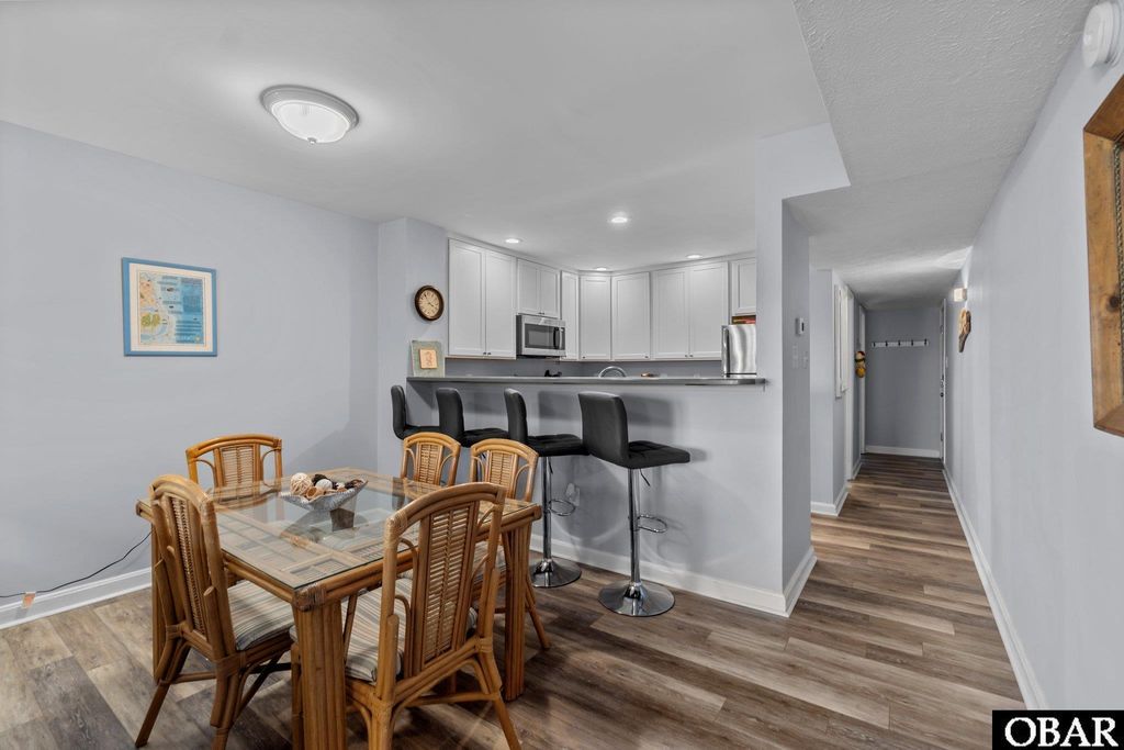 Image 10 of property listing at 627 Sand Fiddler Cir Unit B-1, Corolla, NC 27927