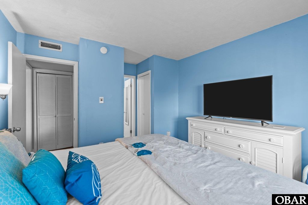 Image 14 of property listing at 627 Sand Fiddler Cir Unit B-1, Corolla, NC 27927