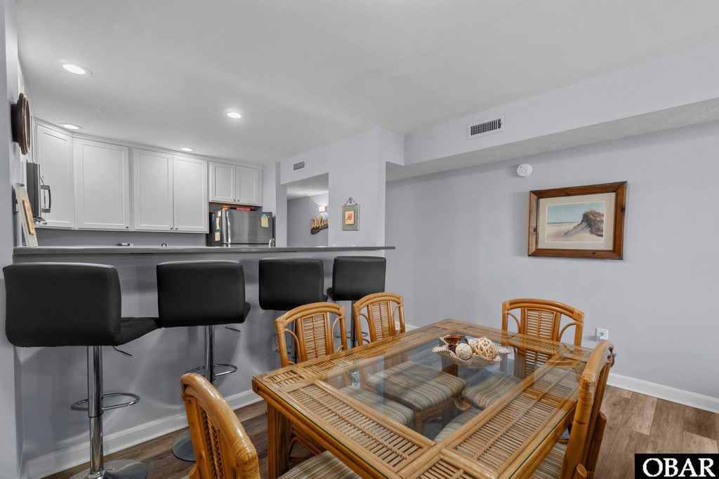 Image 9 of property listing at 627 Sand Fiddler Cir Unit B-1, Corolla, NC 27927