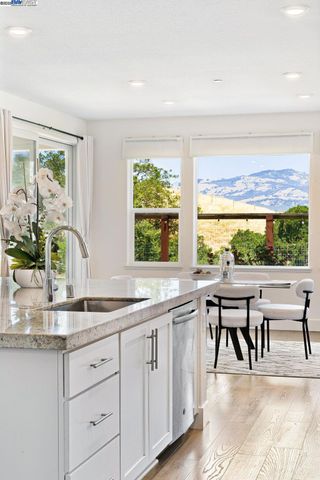 808 Via Palermo, San Ramon, CA 94583