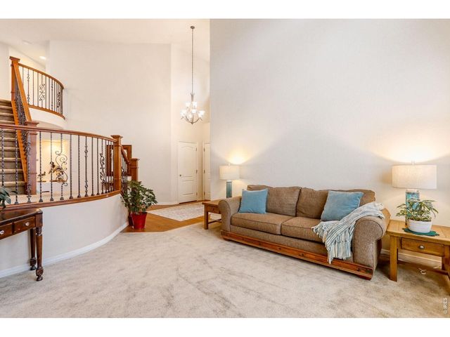 3745 Florentine Cir, Longmont, CO 80503